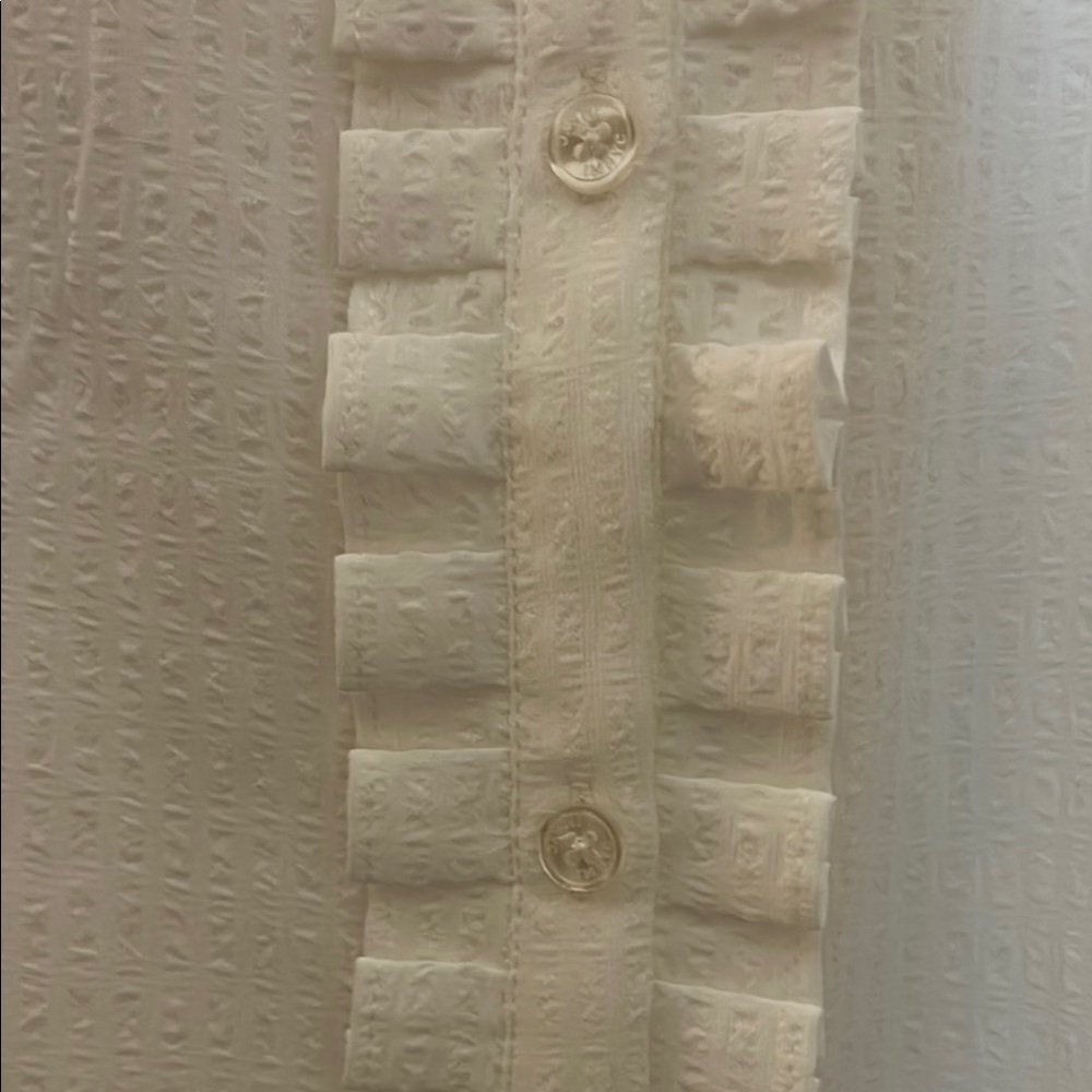 IM NYC‎ White Ruffled Flutter Sleeve Blouse - Picture 4 of 5